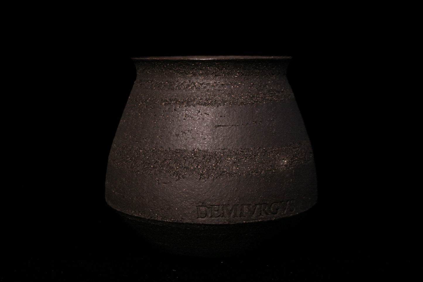 Nº5 [Black Stripes]