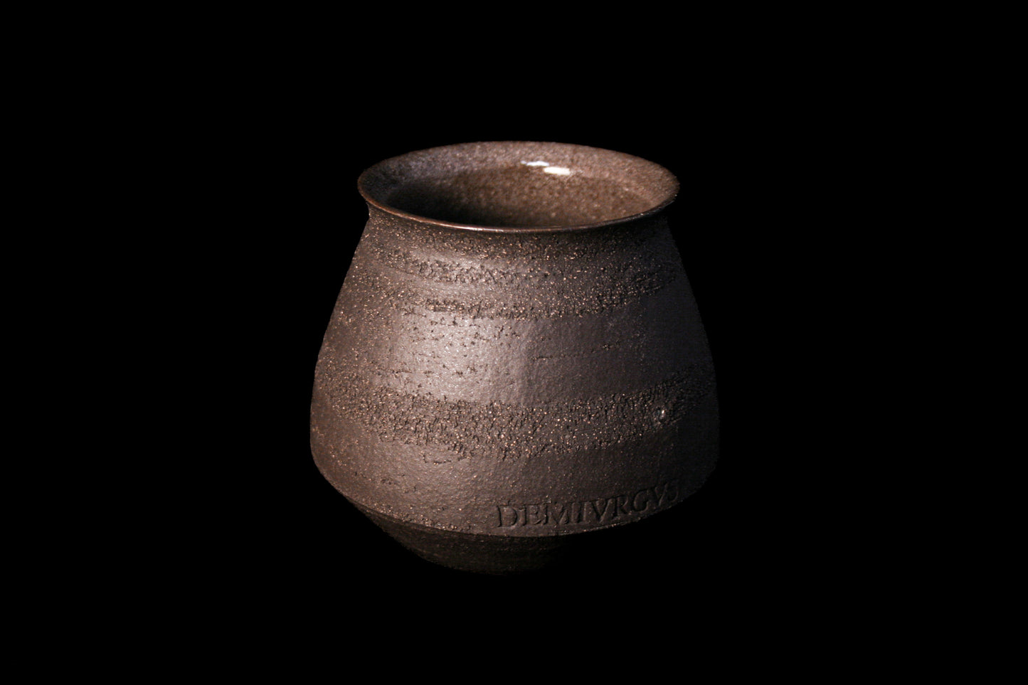 Nº5 [Black Stripes]